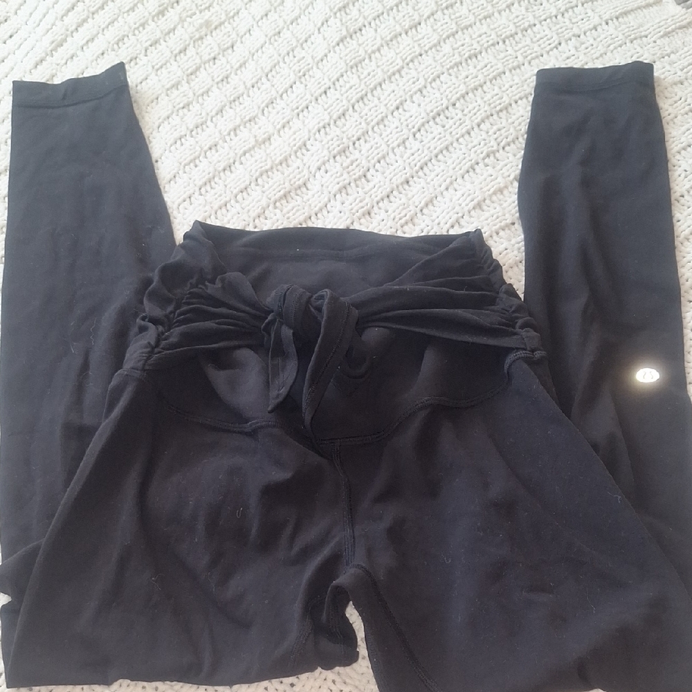 Lululemon Black Leggings with Tie Waist Size 6